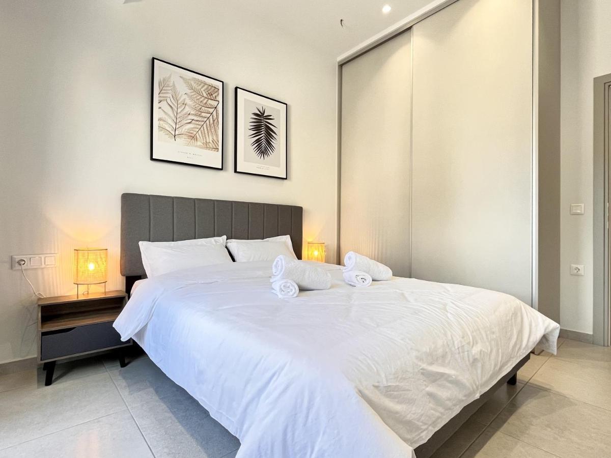 Chic Getaway Near Stavros Niarchos Apartment Athens Ngoại thất bức ảnh
